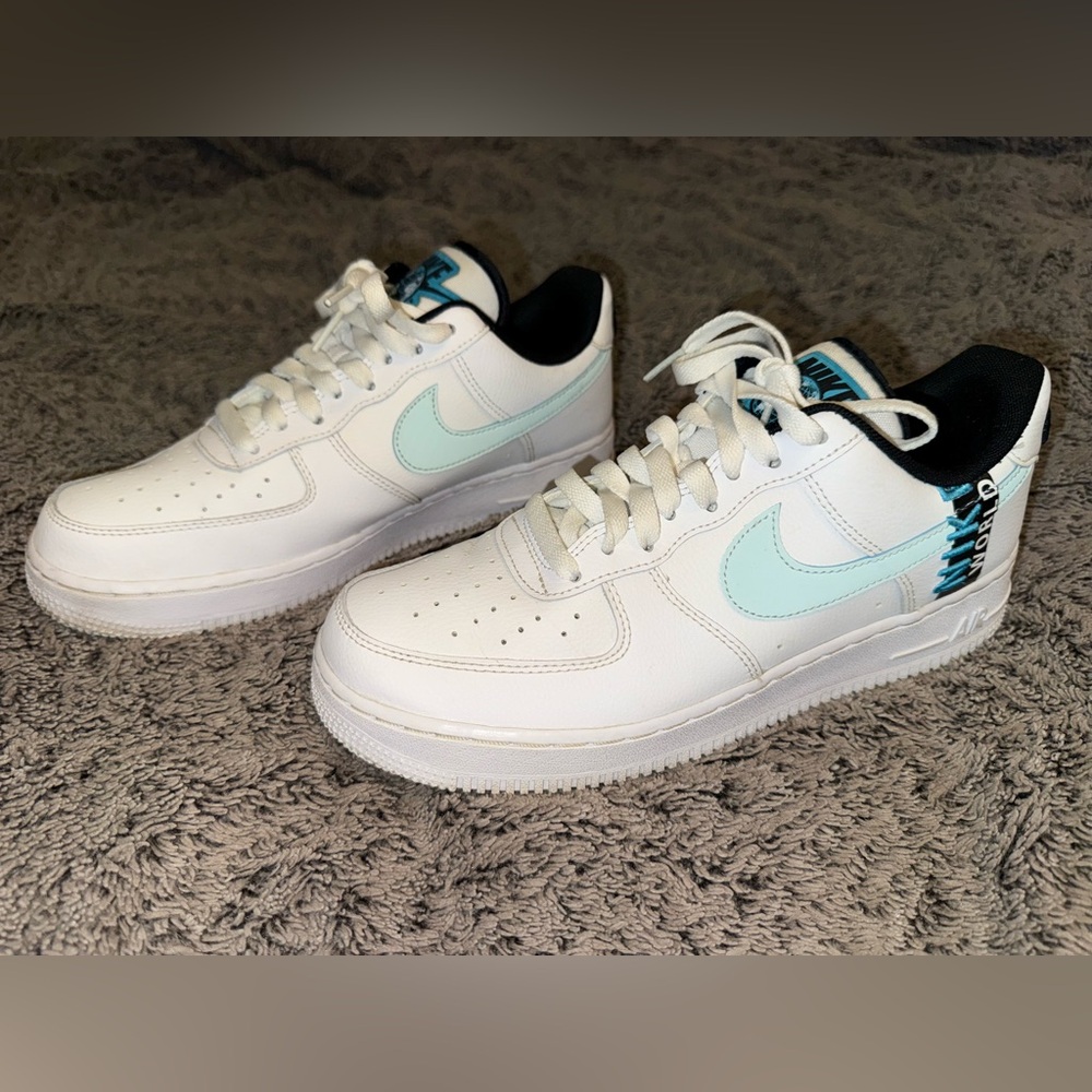 Air Force 1 ‘07 LV8 ‘Worldwide Pack-Glacier Blue